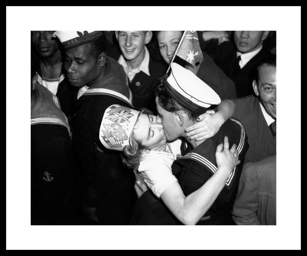 The Kiss, 1945